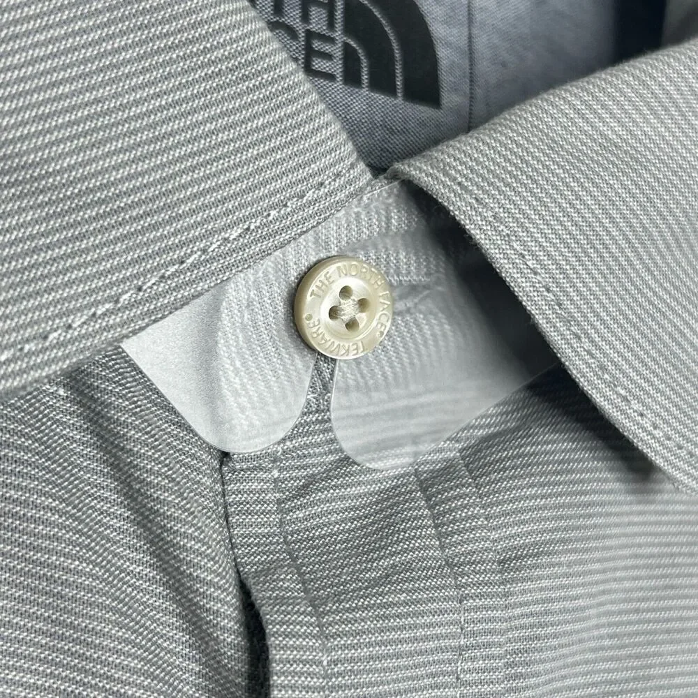 North Face Men's Gray Short Sleeve Button-Up Shirt Size L