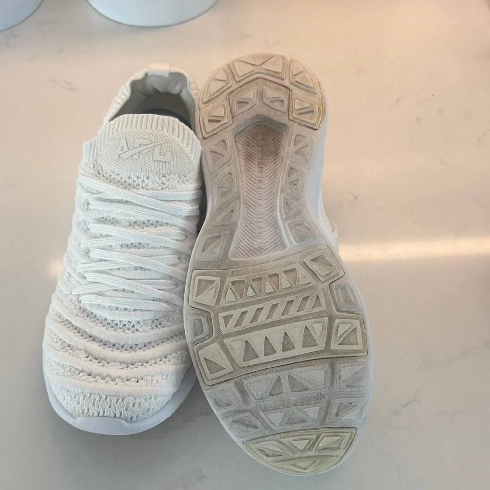 APL breathable knit