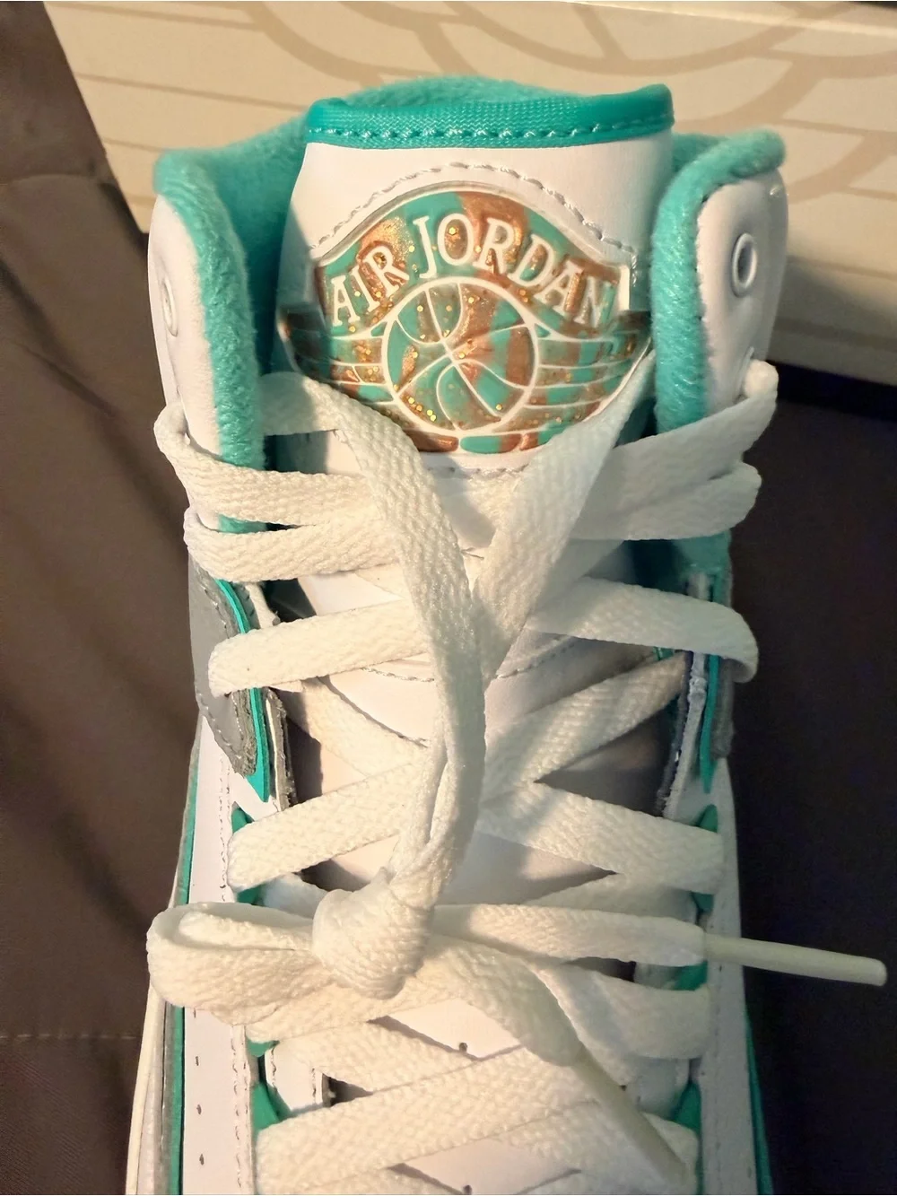 Air Jordan 2 Retro - Women’s 9 *BRAND NEW*