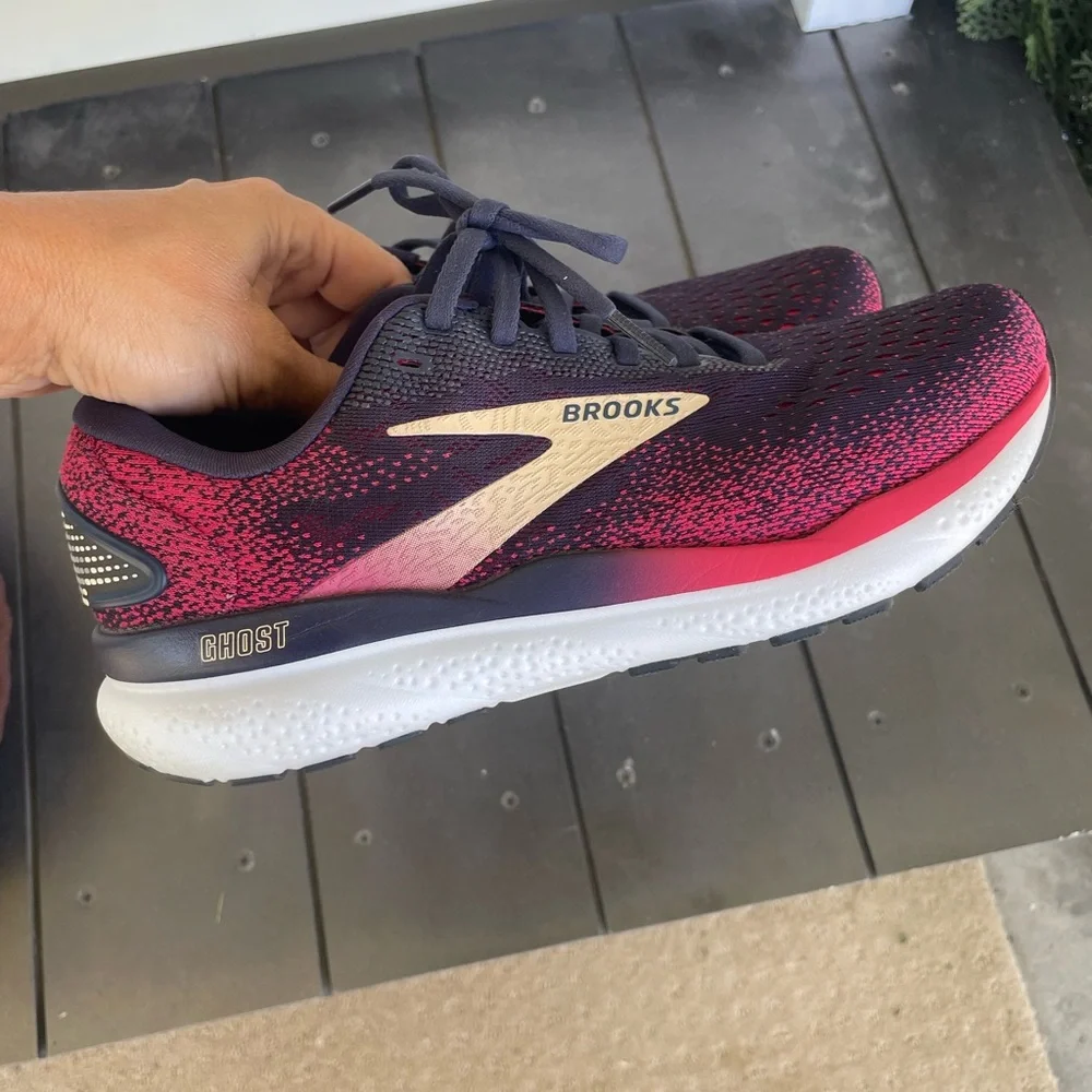 Brooks women ghost
