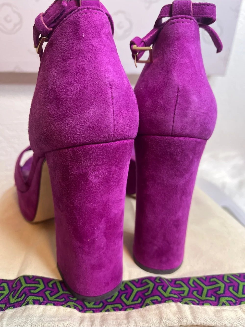 Tory Burch eye catching