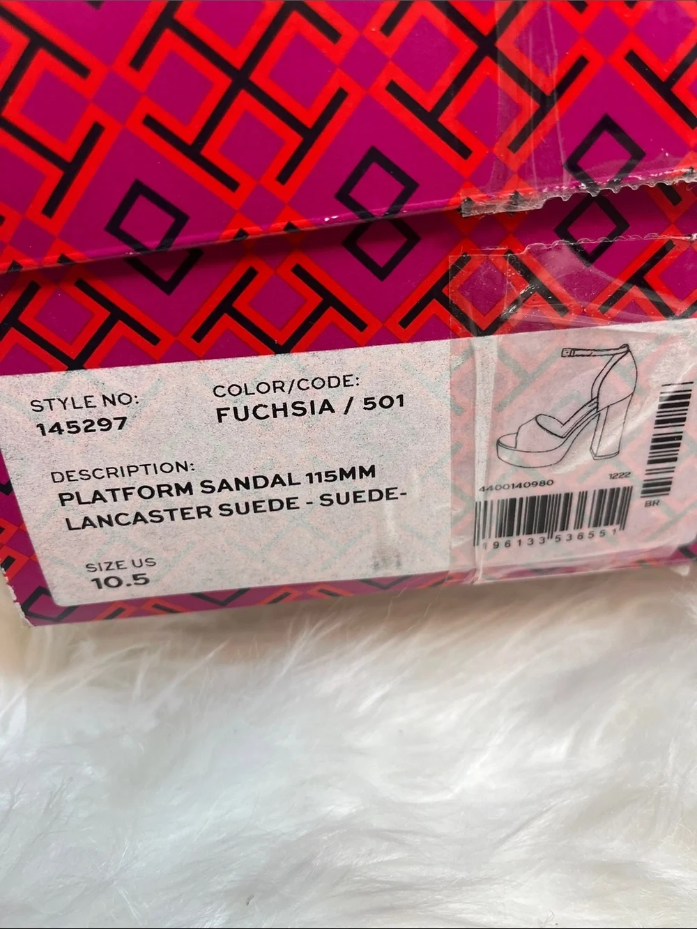 Tory Burch eye catching