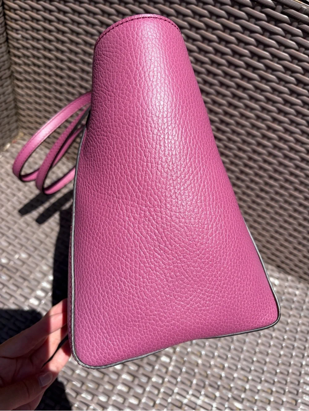 Gucci structured pebbled