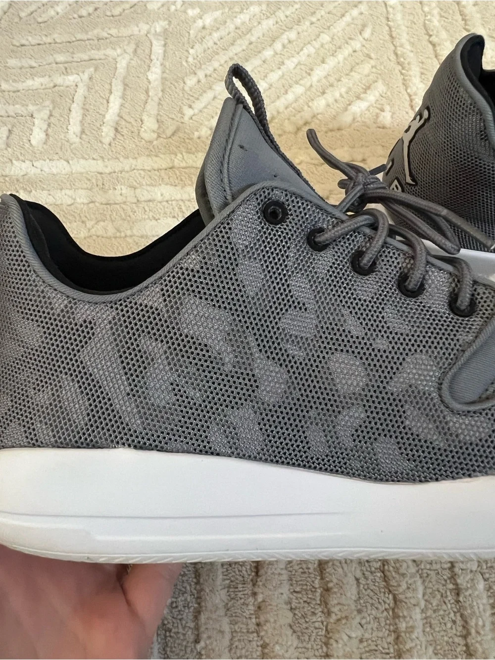 Nike Air Jordan Eclipse Men’s Size 9.5 Grey & White Mesh Sneakers 724010-005