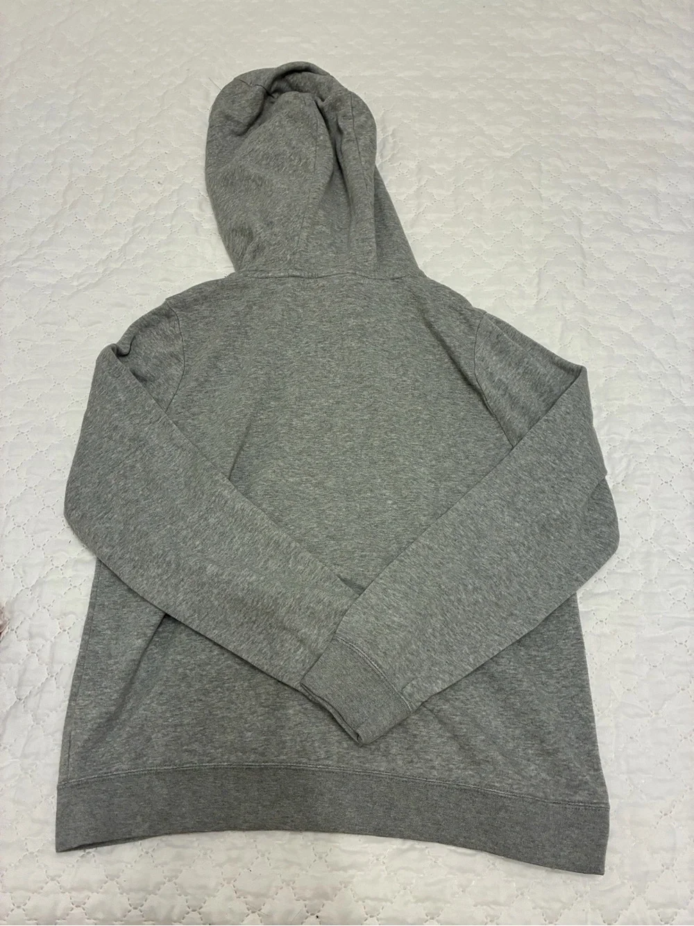 Nike sportswear essential
