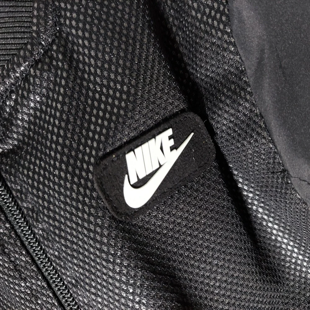 Nike kids bomber