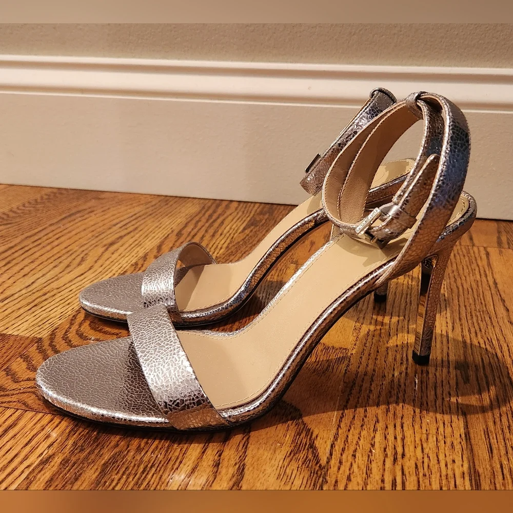 Tory Burch silver textured