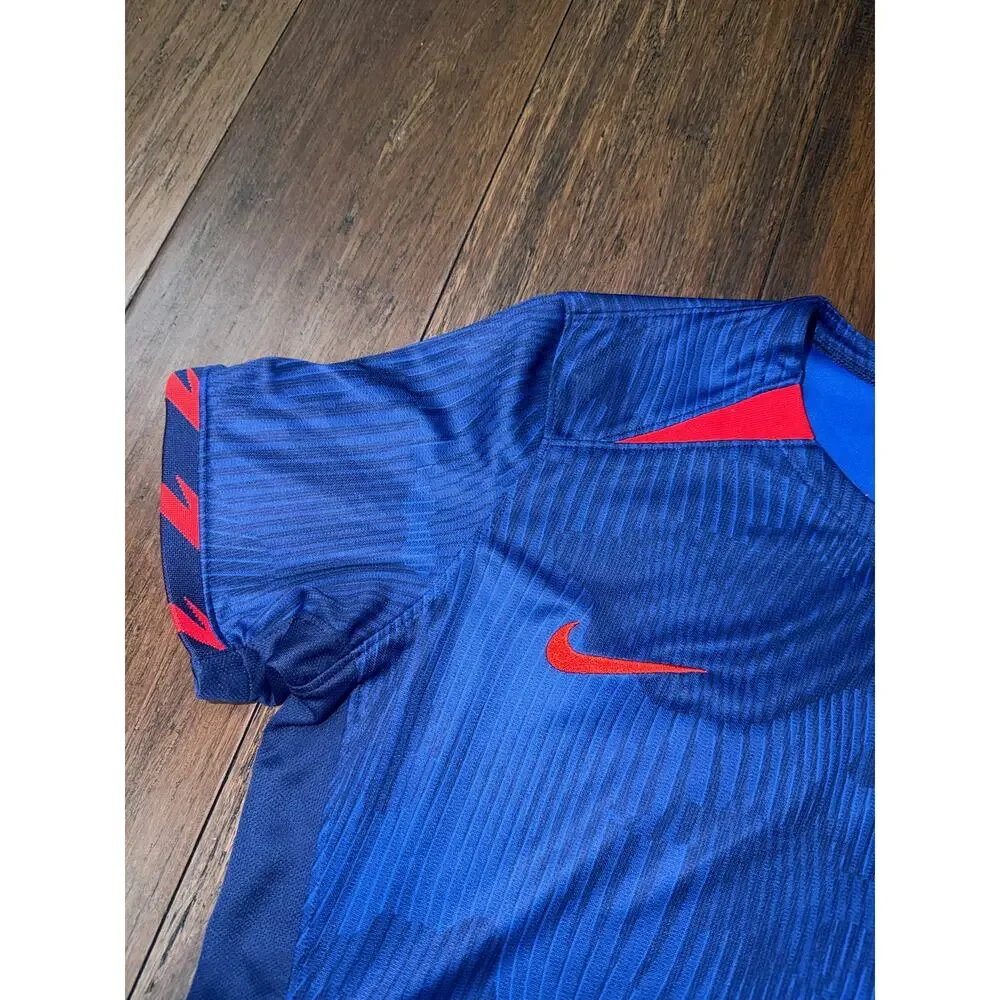 Nike show your