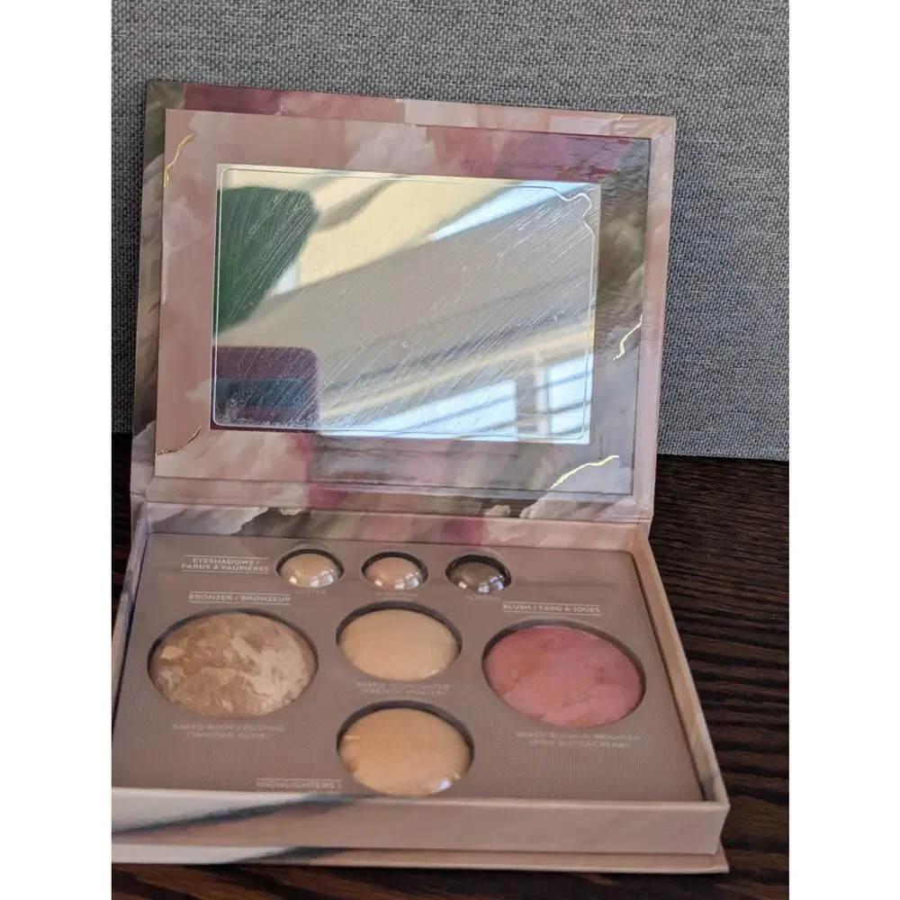 Laura Geller nib highlighter