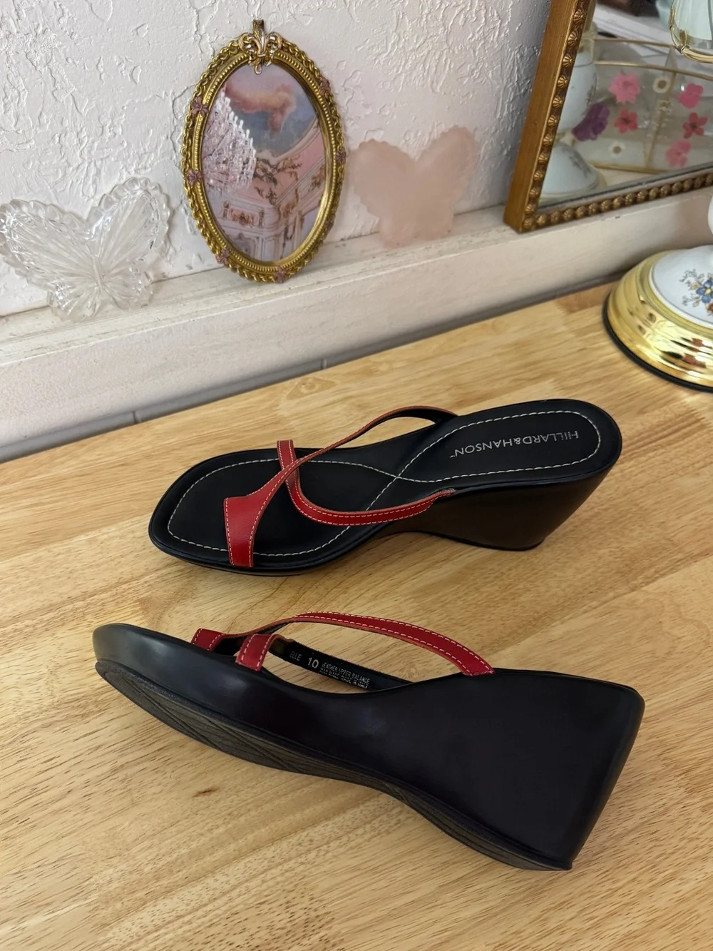 2000’s Hillard & Hanson Chunky Strappy Wedge Sandals Y2K Thong Heels Whimsy Cute
