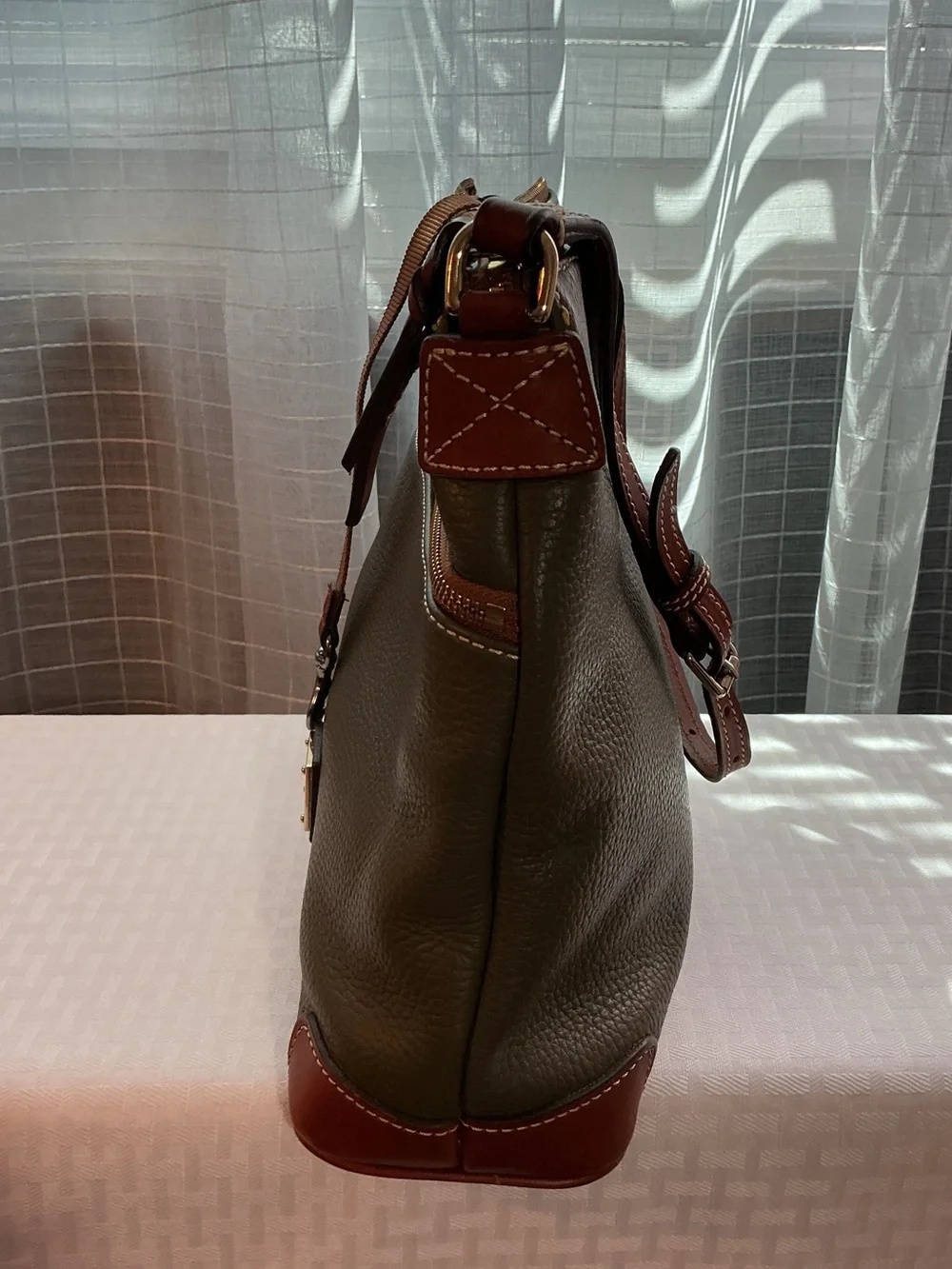 Dooney & Bourke this dooney