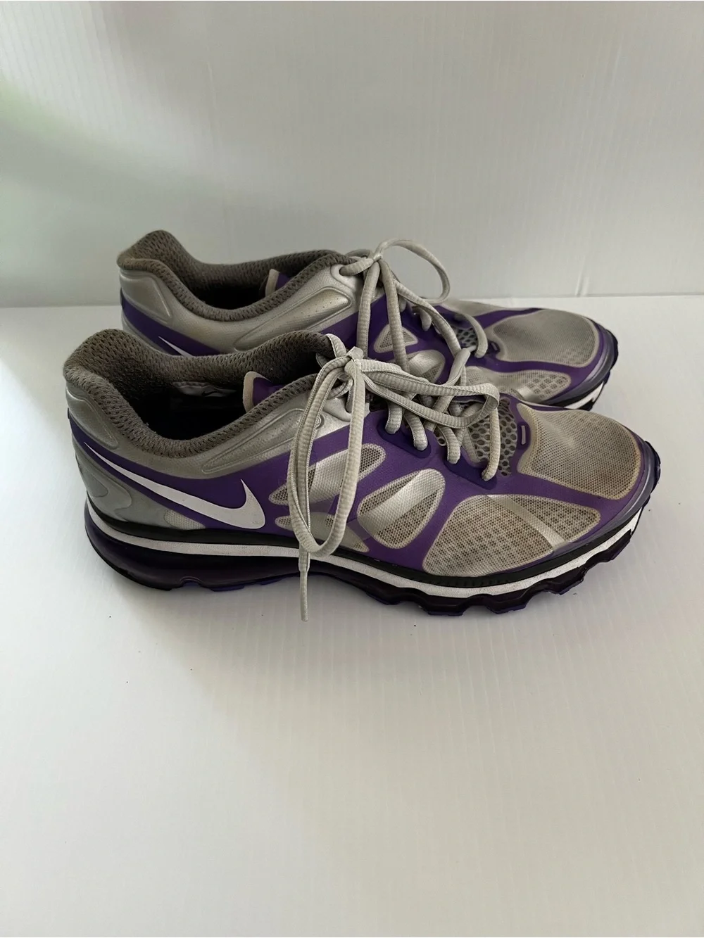 Nike women athletic
