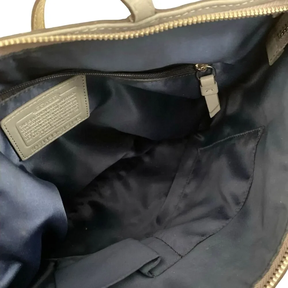 Coach signature stripe