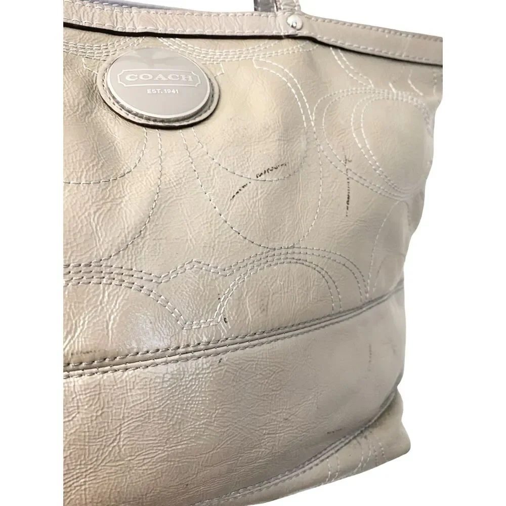 Coach signature stripe