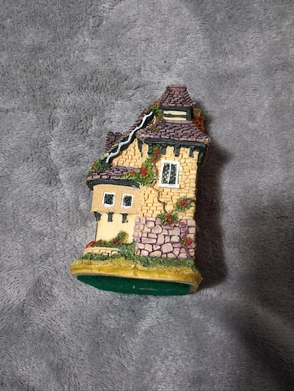 Teaberry Village architectural consists or
