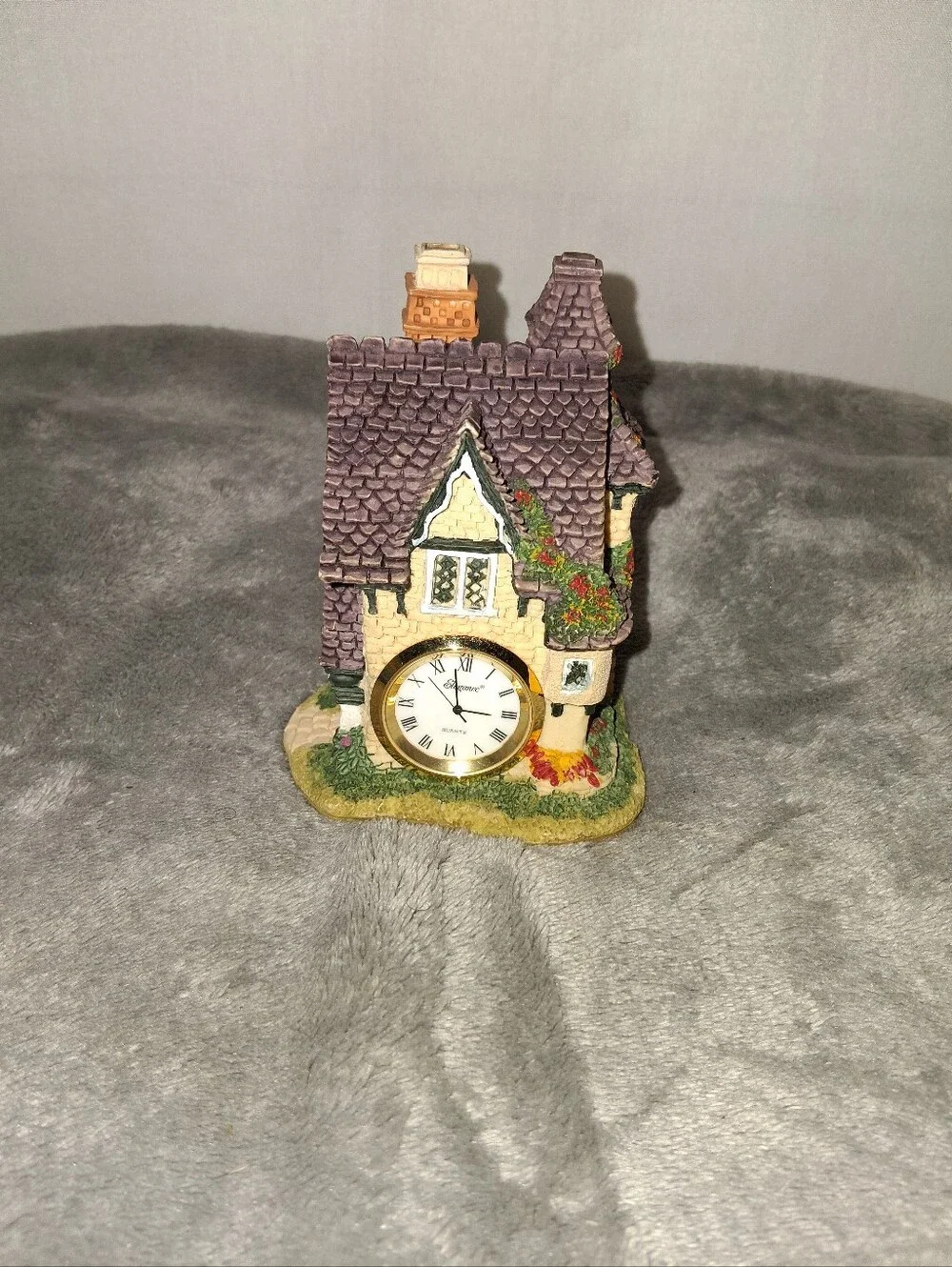 Teaberry Village design yellow hang