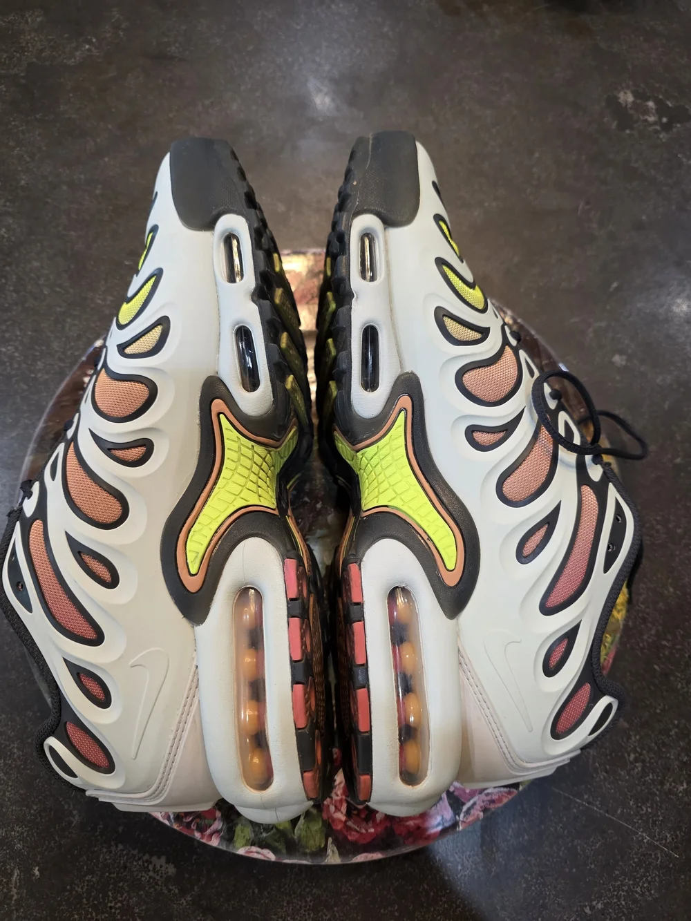 Men's Size 10 Nike Tn Air Neon Green/Yellow Black Athletic Sneakers