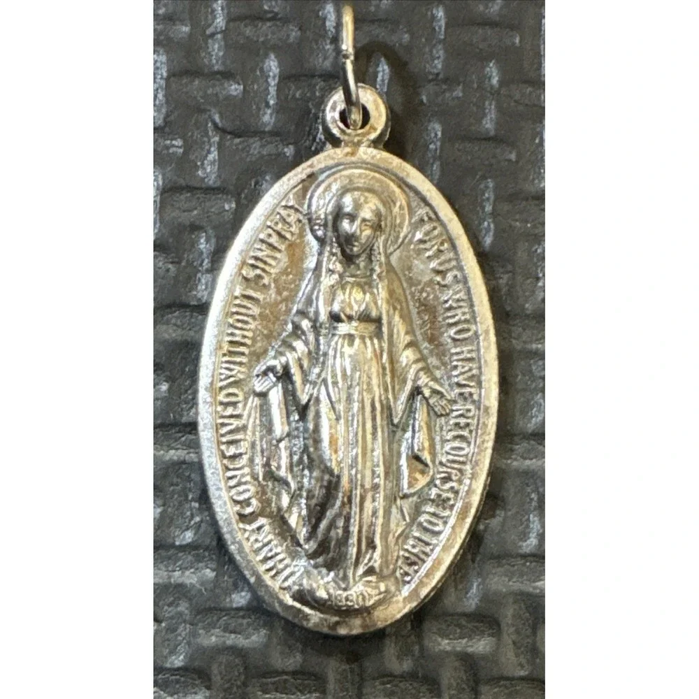 Vintage Silver-Toned Miraculous Medal Pendant | Italy | 1.5