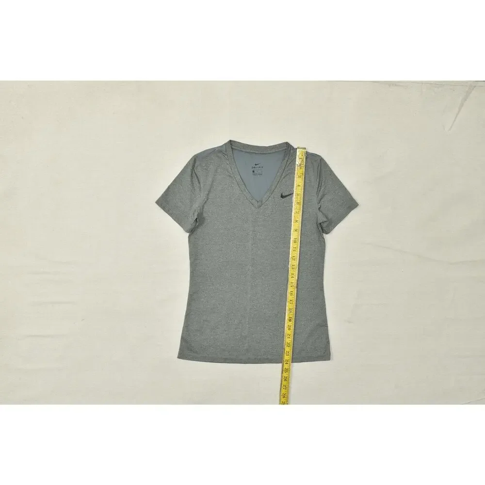 Nike Dri-Fit Women's Small Gray V-Neck Short Sleeve Athletic Training T-Shirt