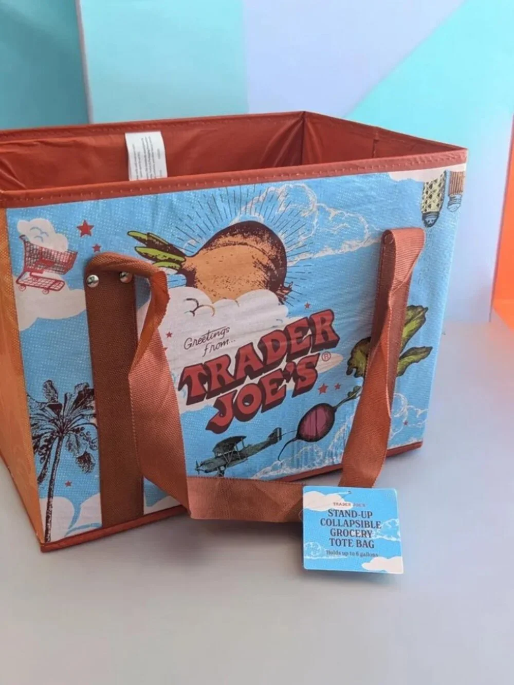 Trader JoeS 𝐇𝐨𝐥𝐝𝐬 𝐮𝐩