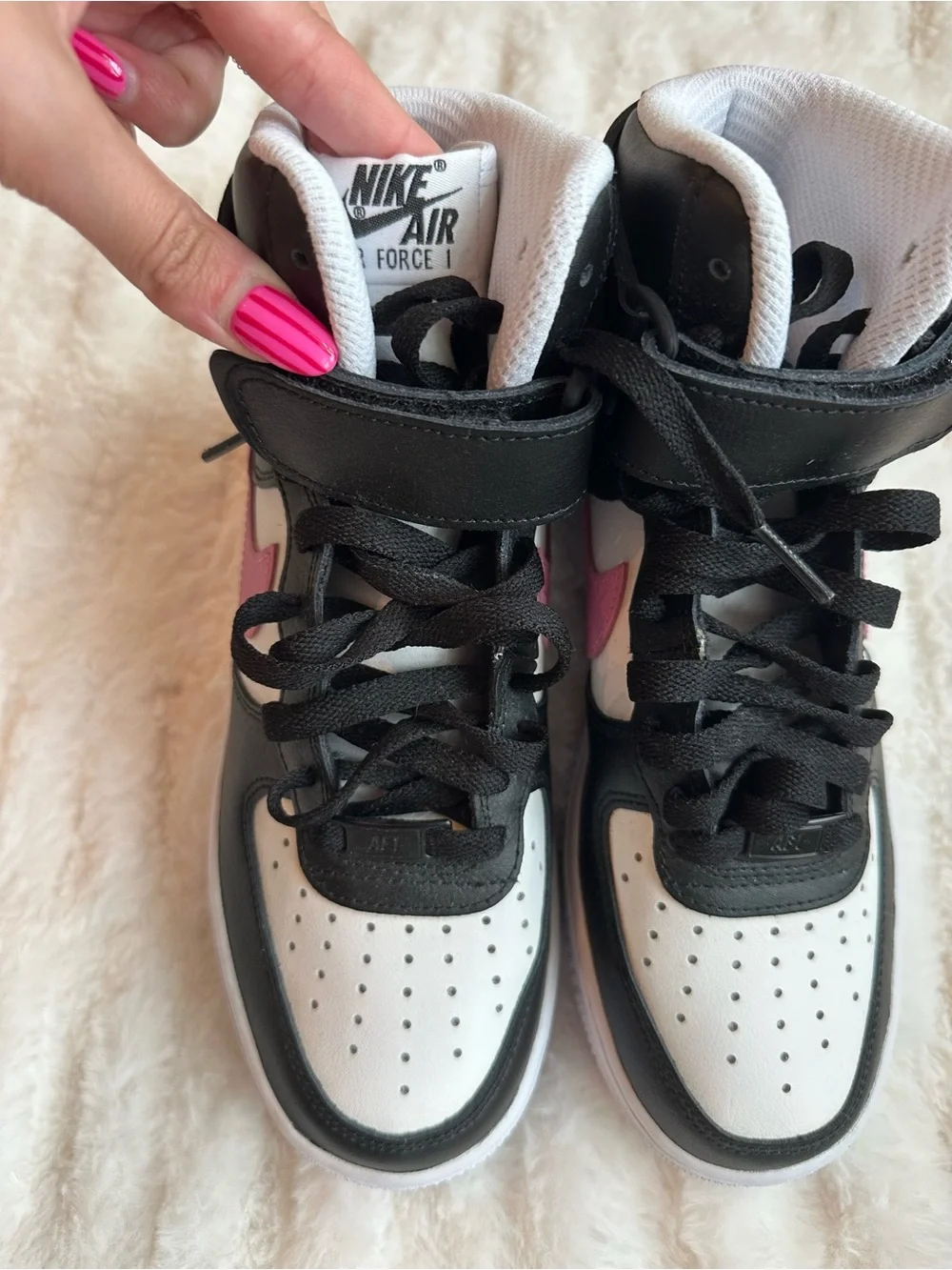 Nike stylish mid