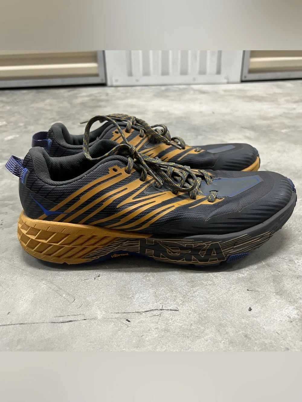 Hoka One One hoka 10 golden