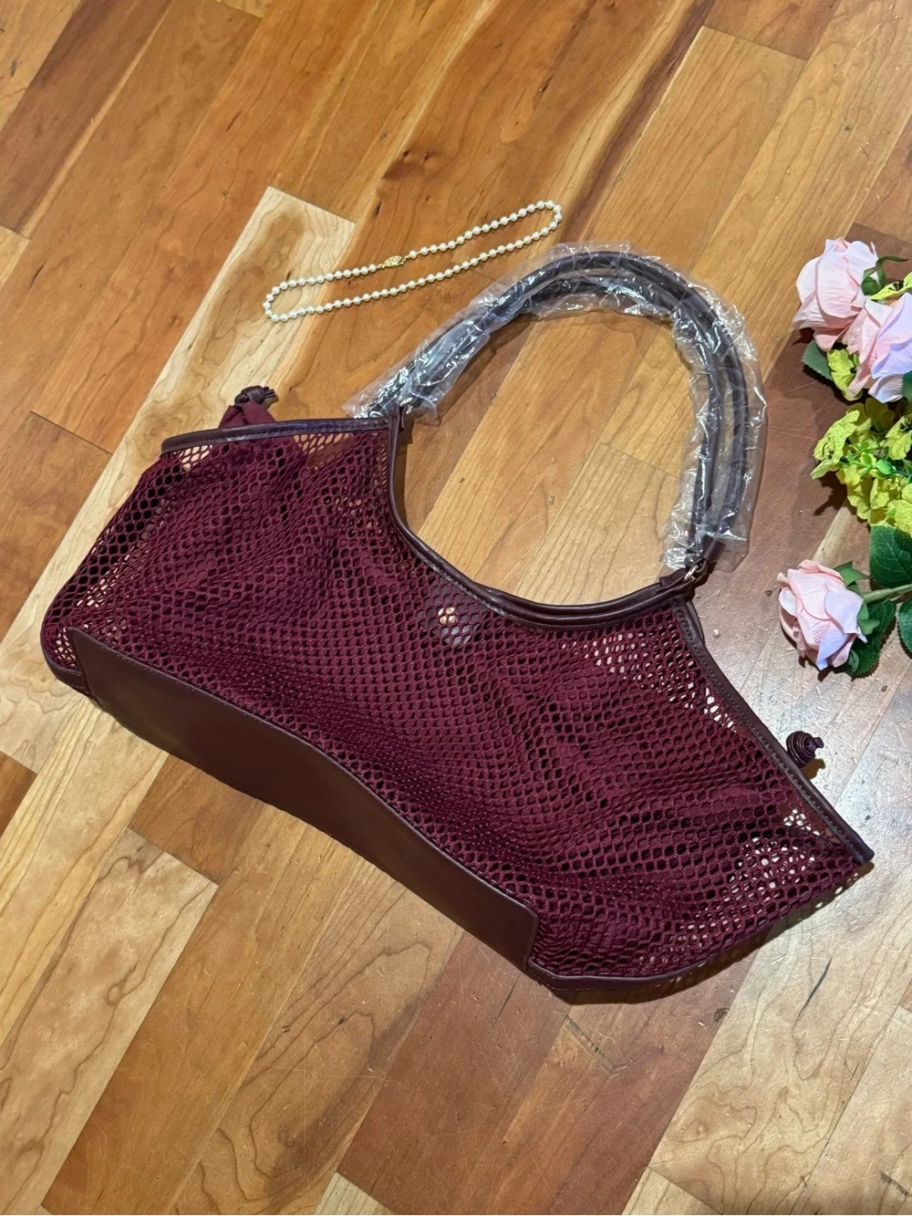 N/A stylish burgundy