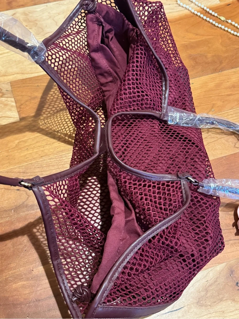 N/A stylish burgundy