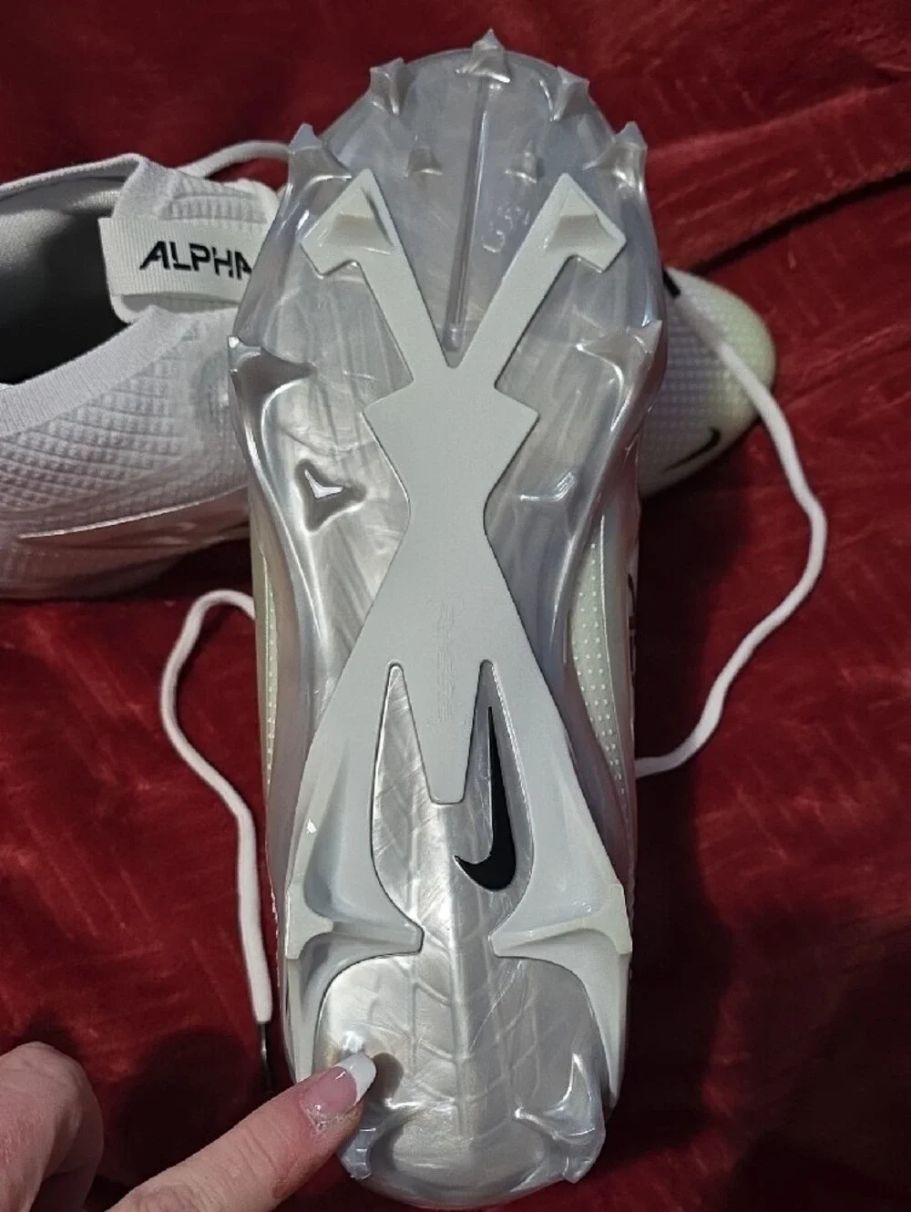 Nike profile loops aggressive