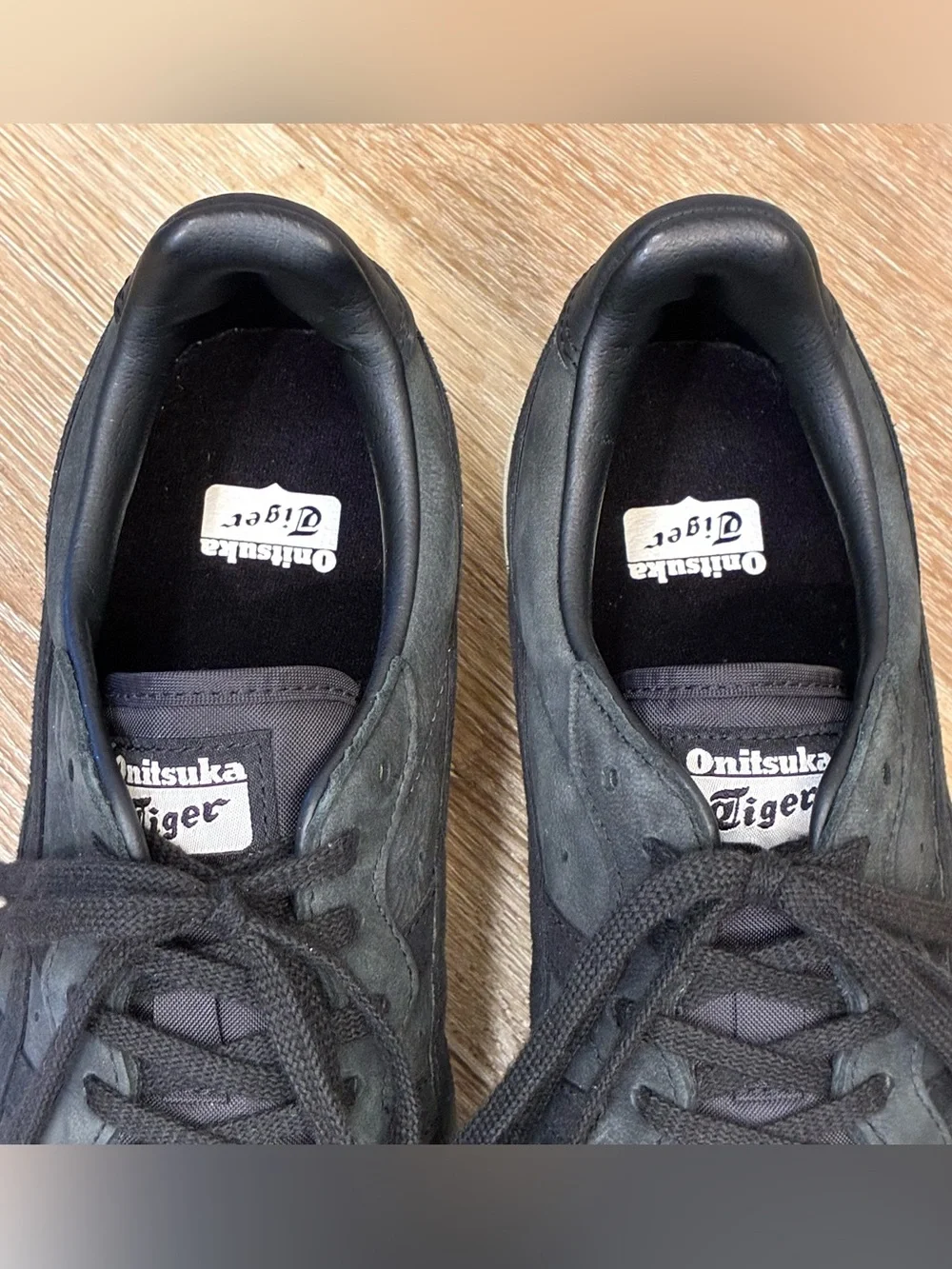 Onitsuka Tiger by Asics onitsuka tiger
