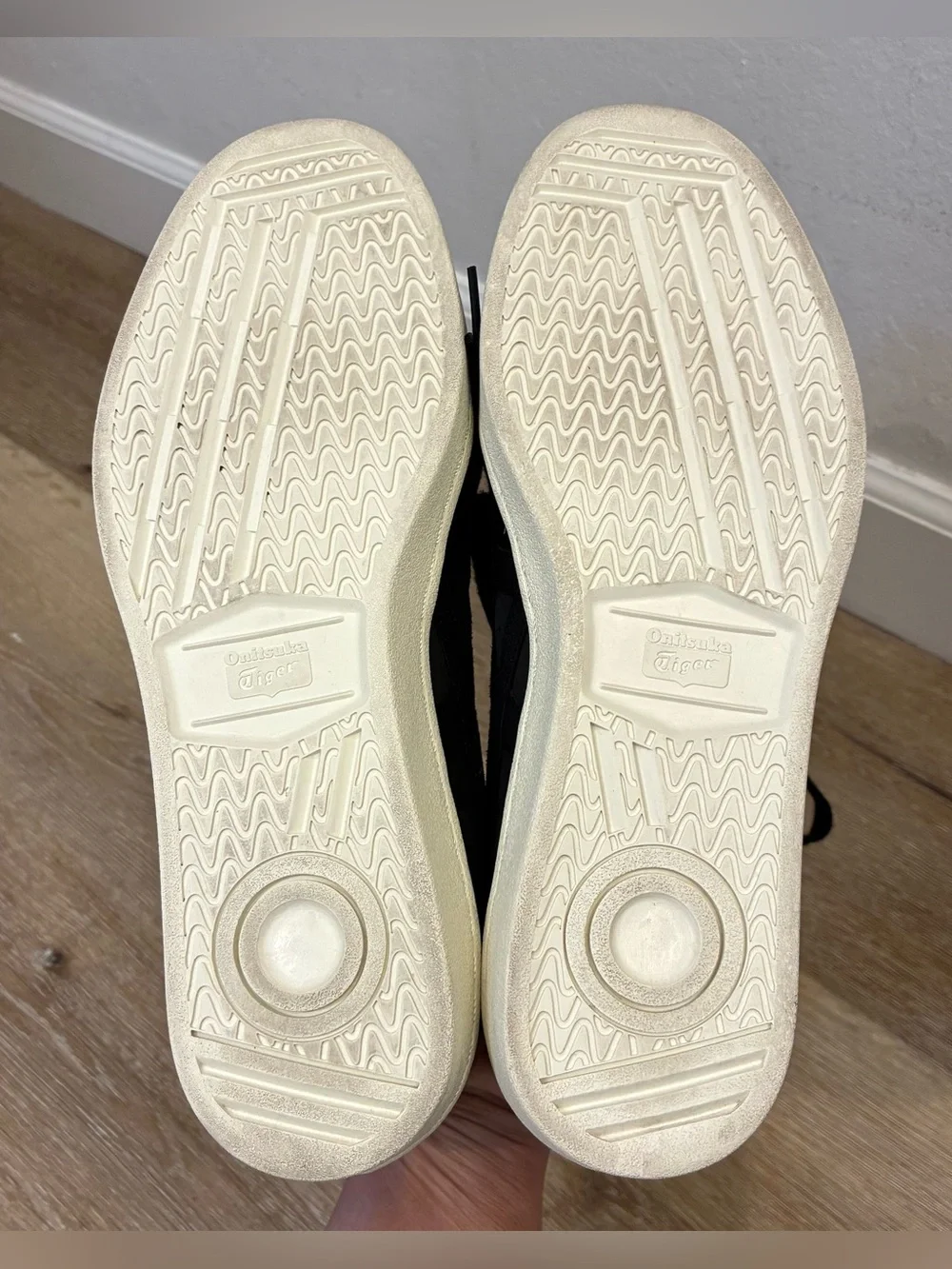Onitsuka Tiger by Asics onitsuka tiger