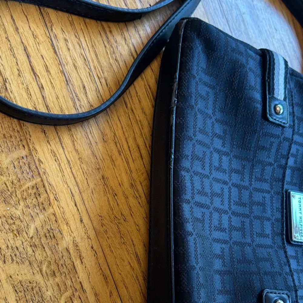 Tommy Hilfiger compact crossbody