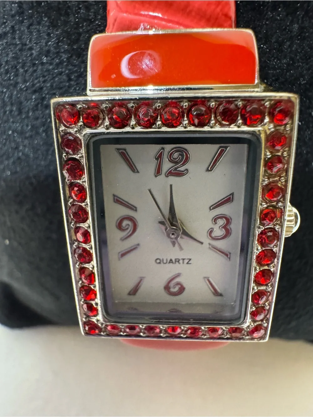 Avon stylish vintage