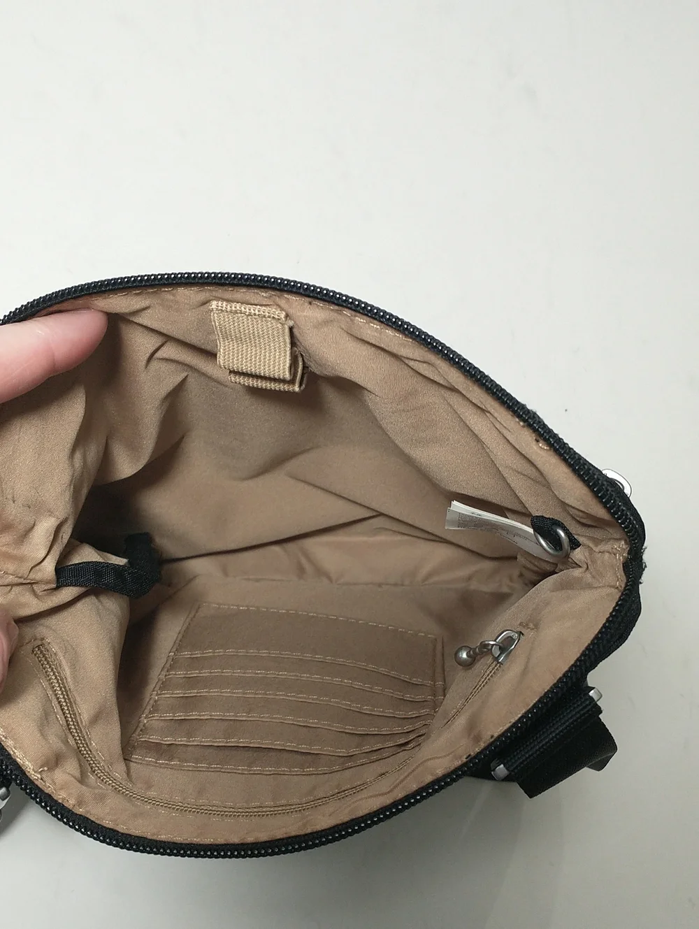 Baggallini Black Nylon Crossbody, Adjustable Straps, Multiple Pockets, 8.5