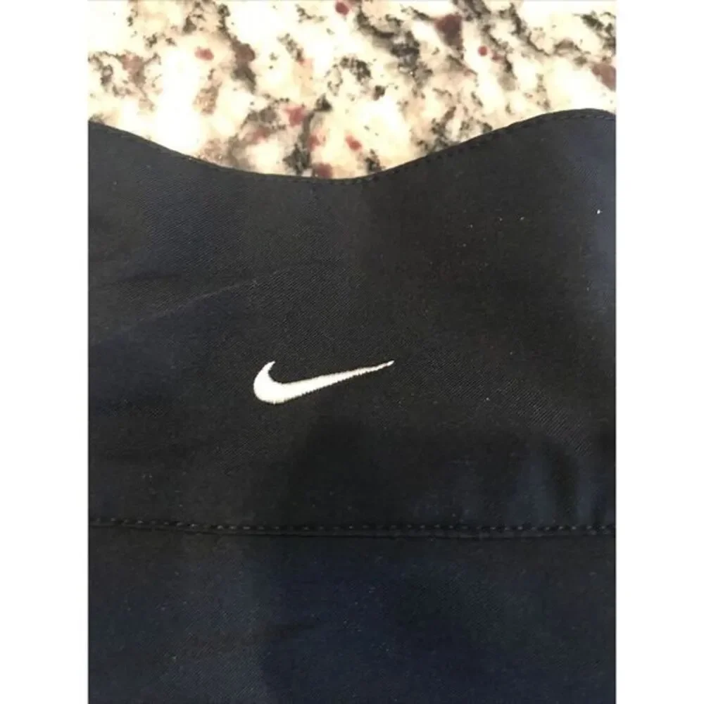 Nike Women's Light Weight Full Zip Soccer Jacket Medium Navy‎ Blue
