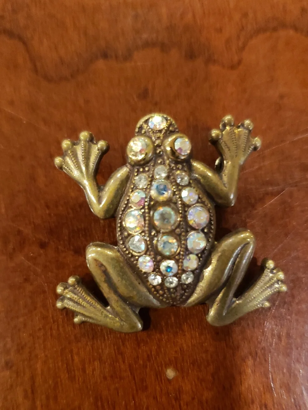 N/A brooch adding adorned