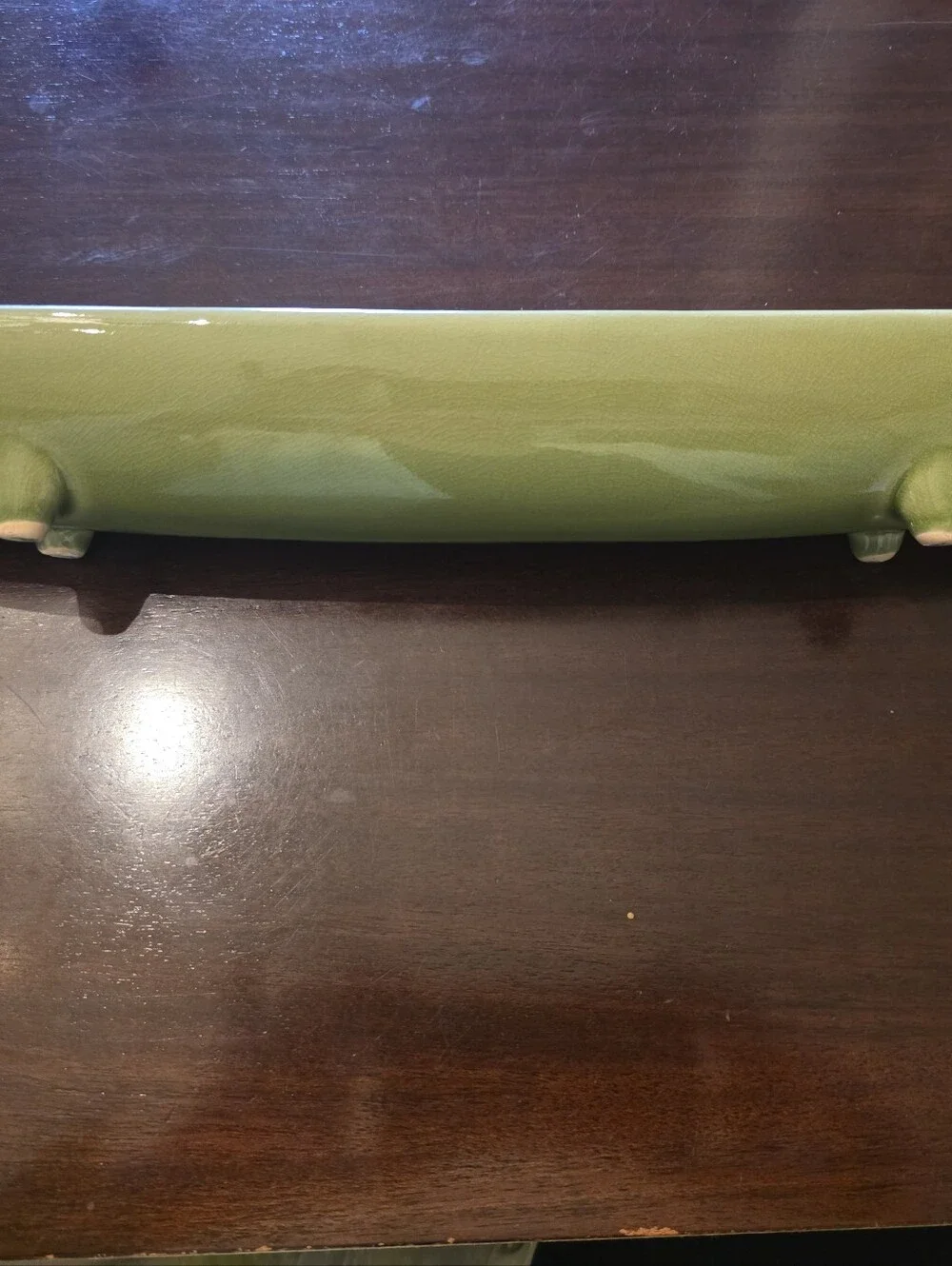 N/A sleek elongated