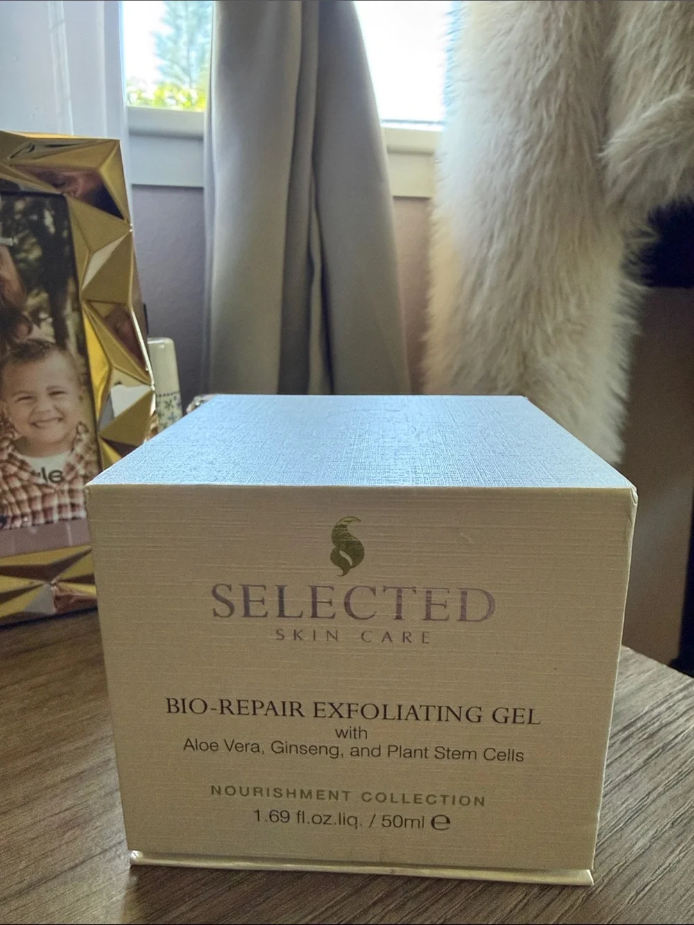 SELECTED Skin Care Bio-Repair Exfoliating Gel - Cream & Gold