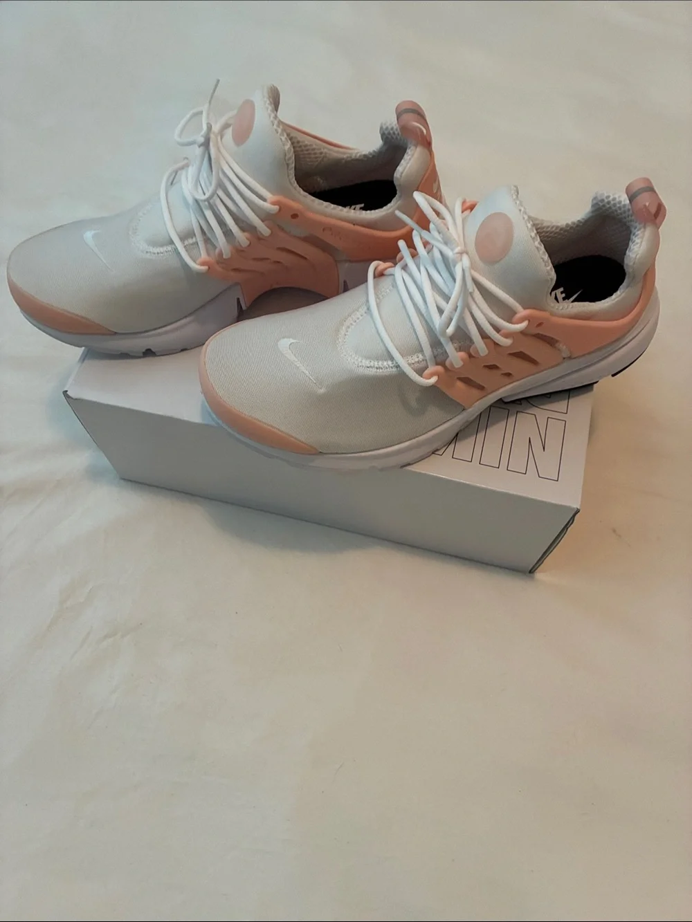 Nike lightweight sneakers