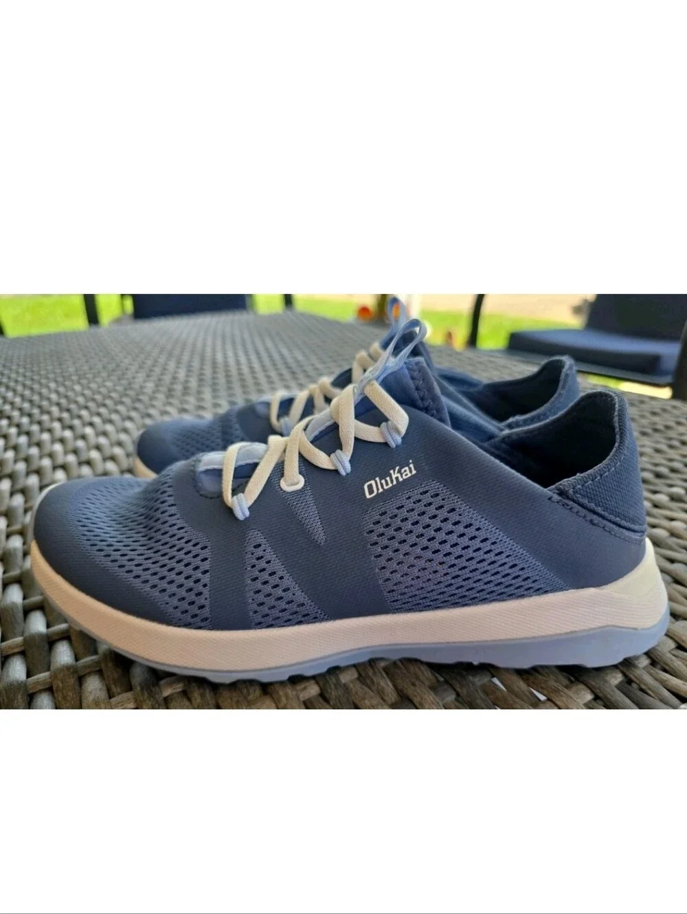 OluKai Womens Huia No Tie Slip On Trainer Sneaker Sz 8 Vintage Blue Sea Ice