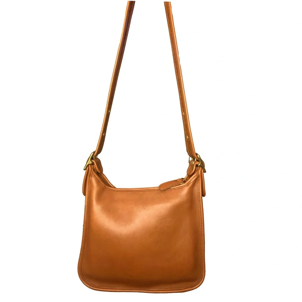 Coach vintage legacy