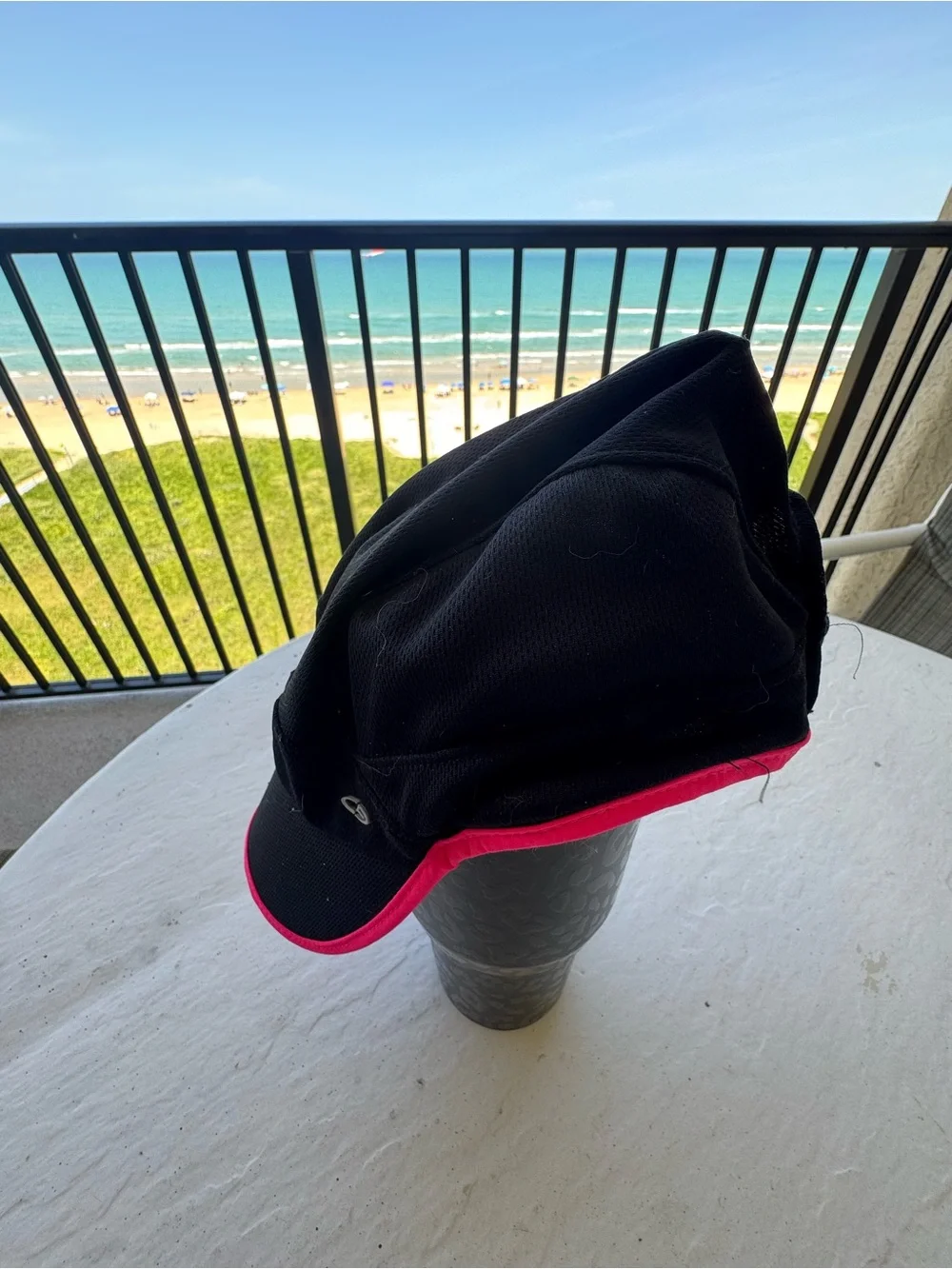 Champion black hat