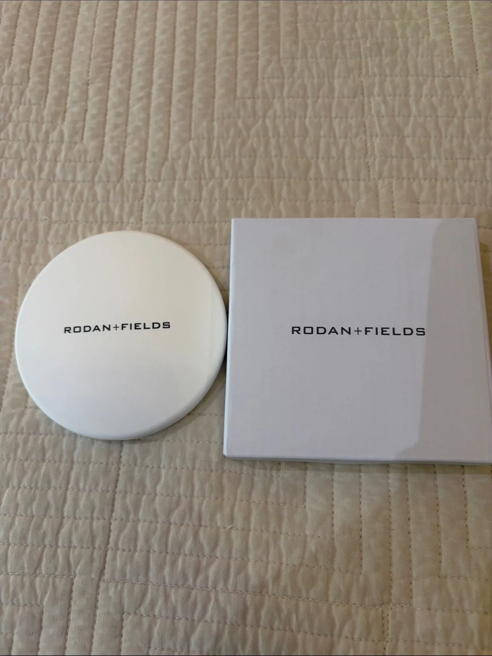 Rodan + Fields White Compact Travel Mirror