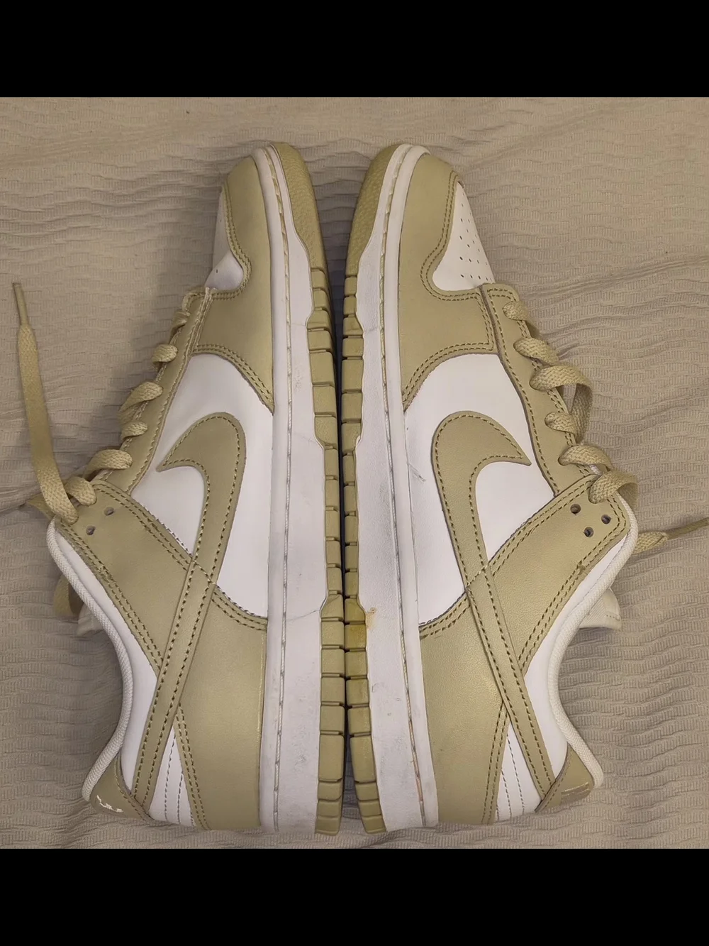 Nike Men’s Athletic Shoes in White and Beige