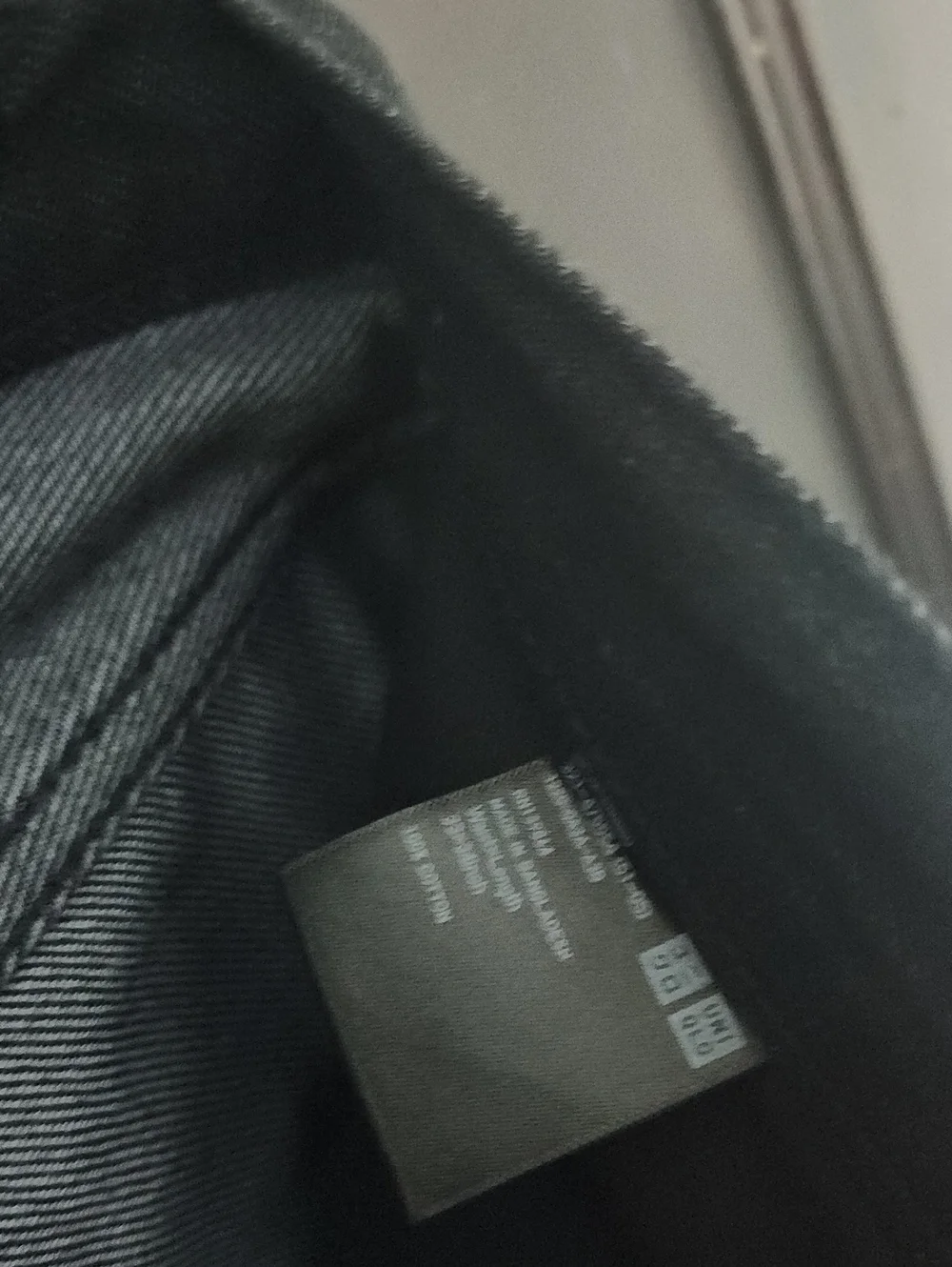 Uniqlo authentic 100%