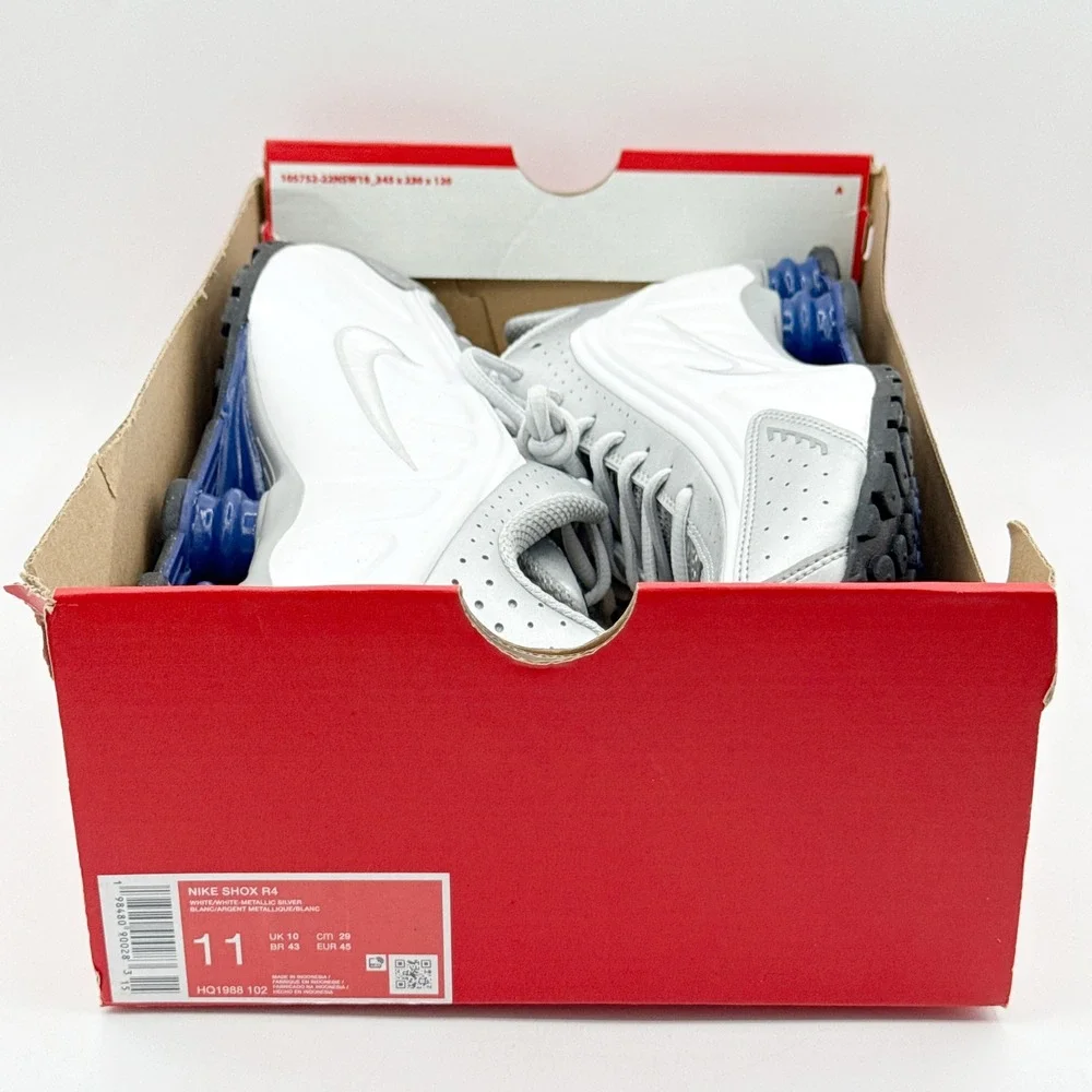 Nike 102 sleek sneakers