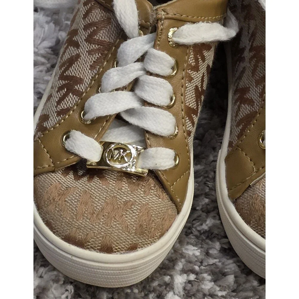 Michael Kors iconic mk