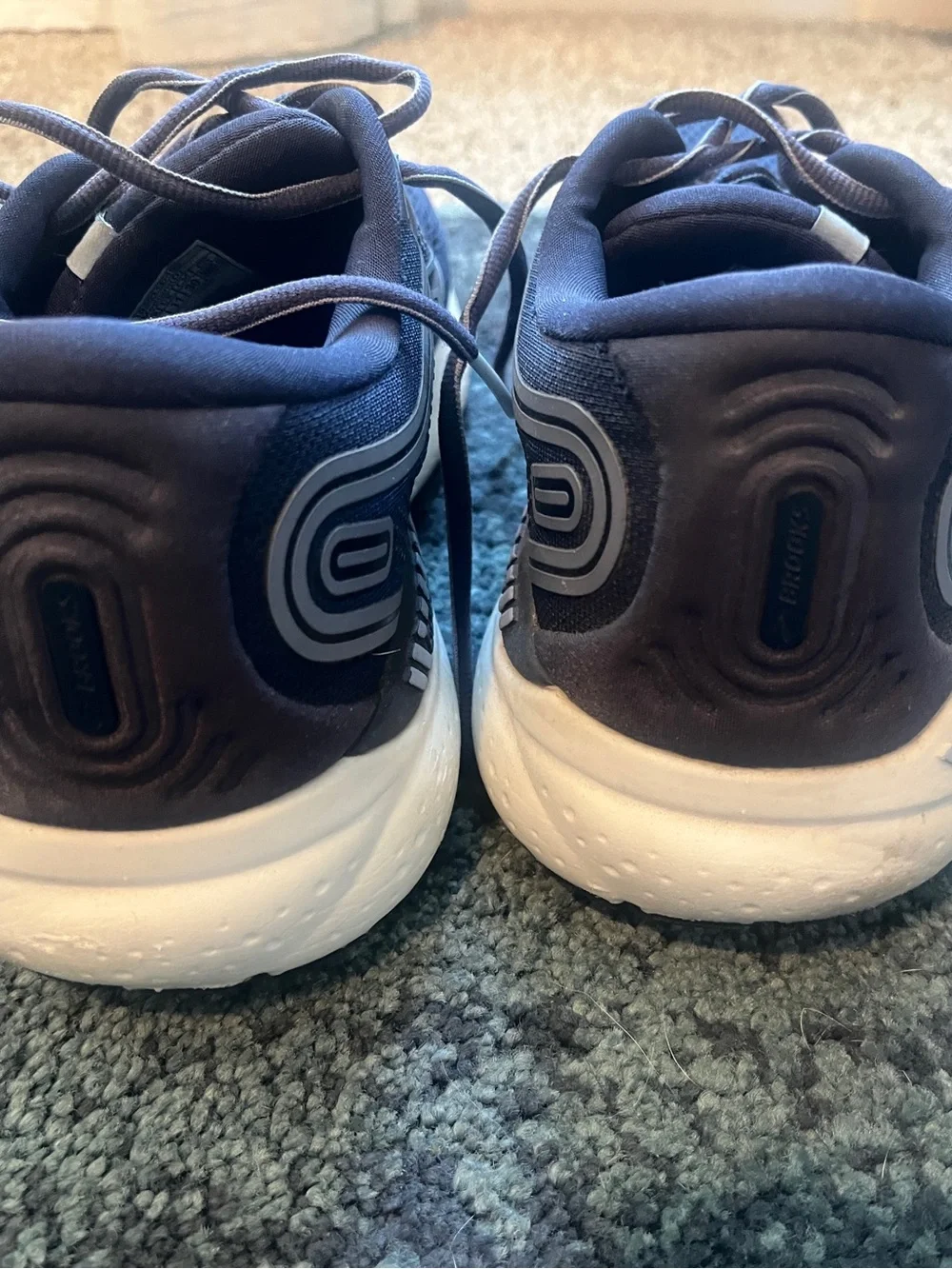 Brooks lightweight running