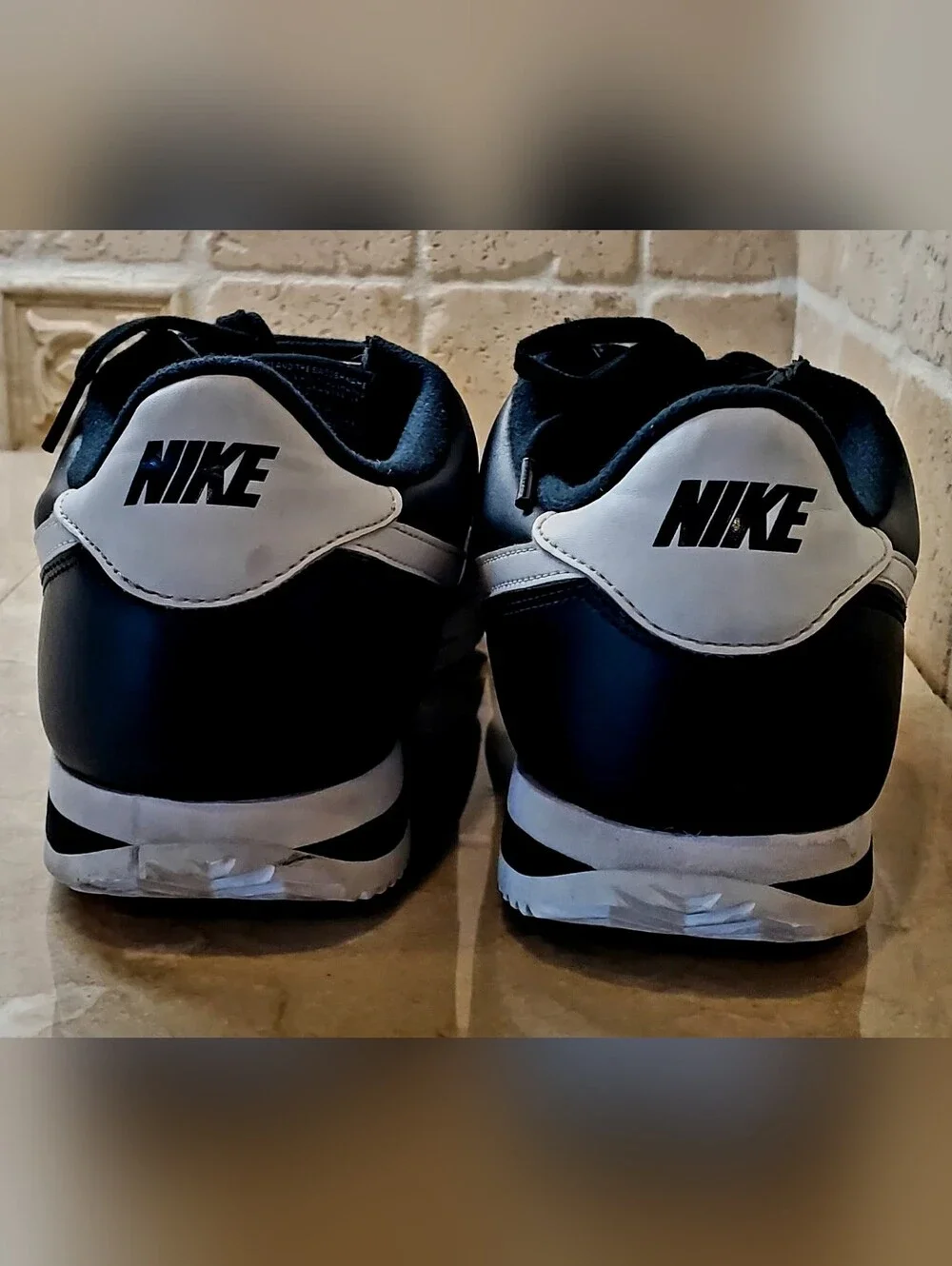 Nike men’s low