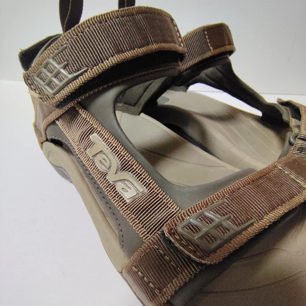 Teva men tanza